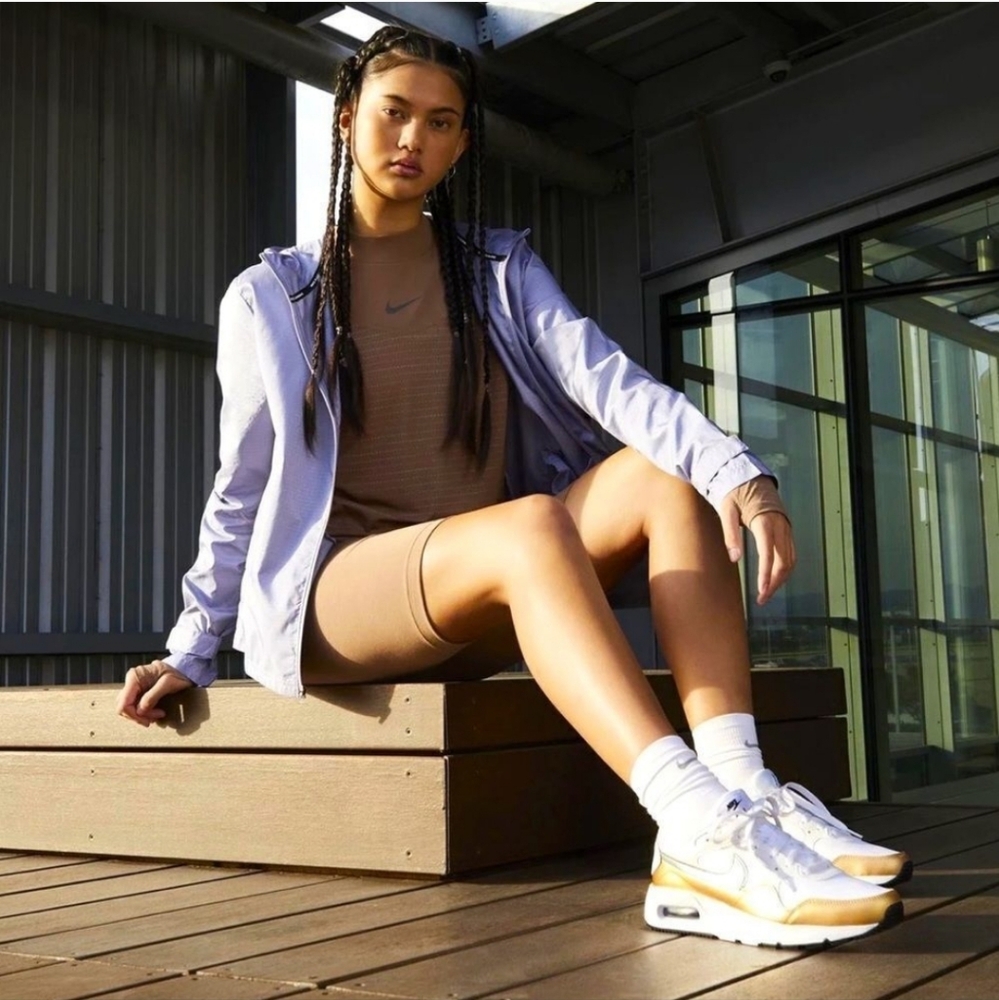 Nike | NEW Air Max SC White‎ Metallic Sneakers CW4554-107 Women's 9 - Picture 2 of 11